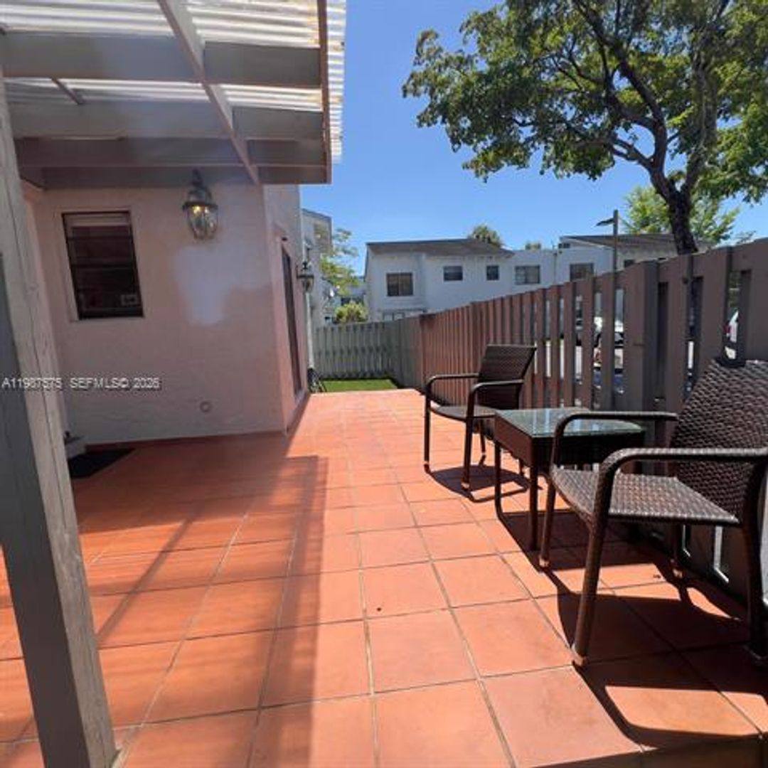 Apartment for rent at 10550 NW 7th Terrace, Miami, FL 33172