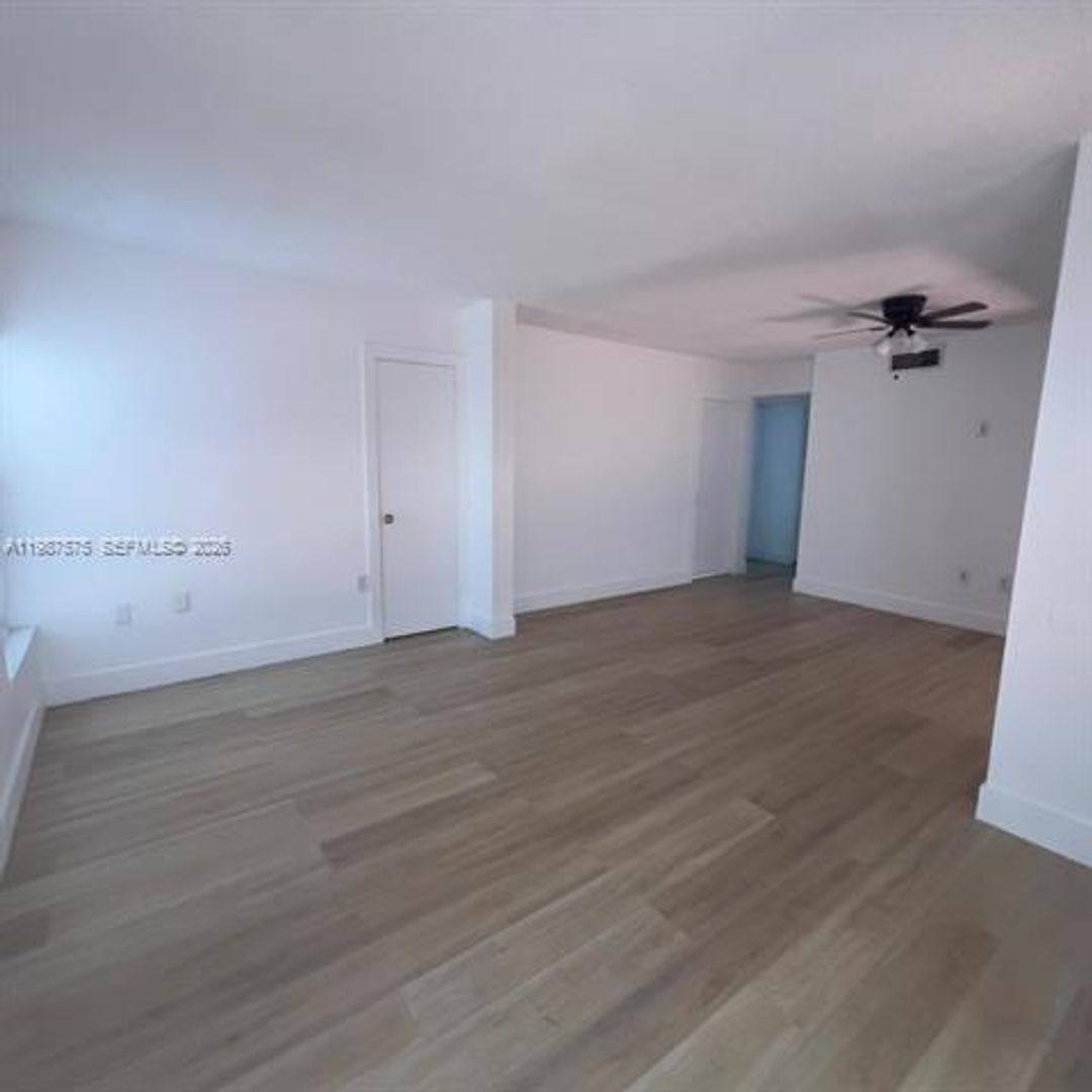 Apartment for rent at 10550 NW 7th Terrace, Miami, FL 33172