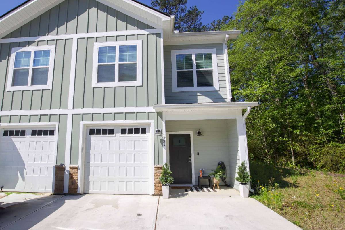 Townhouse for rent at 381 James St, Vass, NC 28394