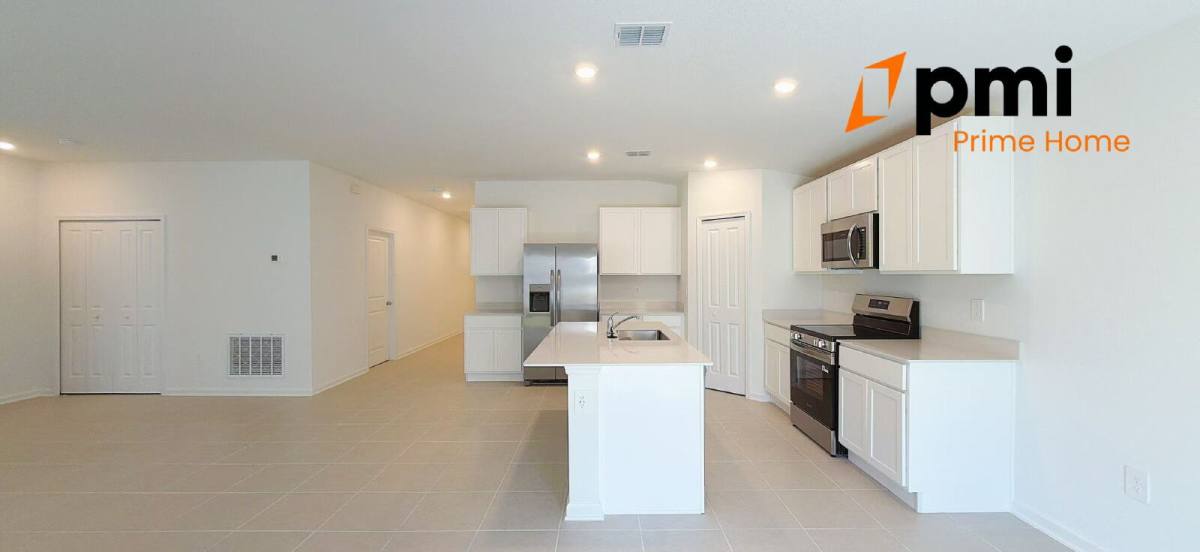 House for rent at 383 Artemis St, Lake Wales, FL 33853