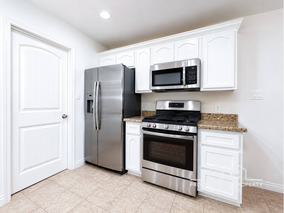House for rent at 10219 E 34th Lane, Yuma, AZ 85365