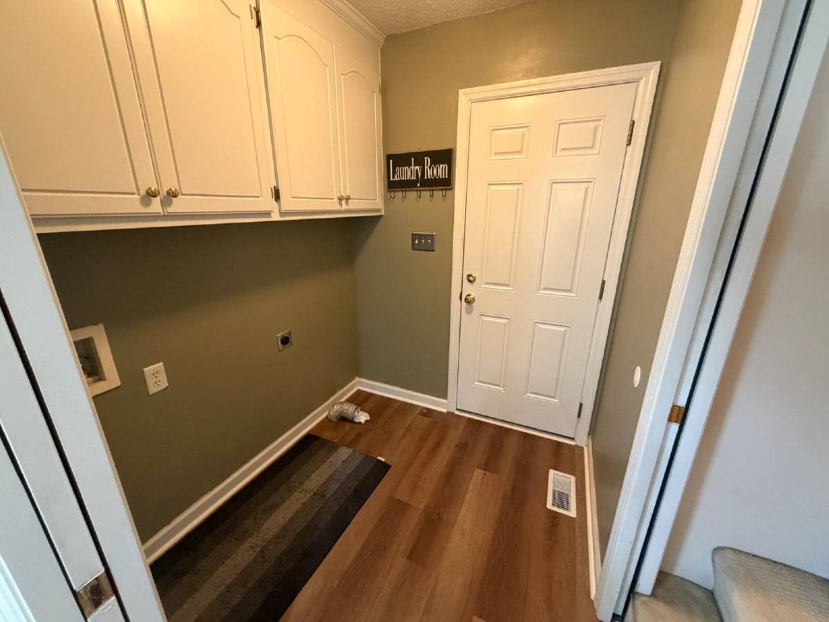 House for rent at 102 N Woodridge Dr, Pikeville, NC 27863