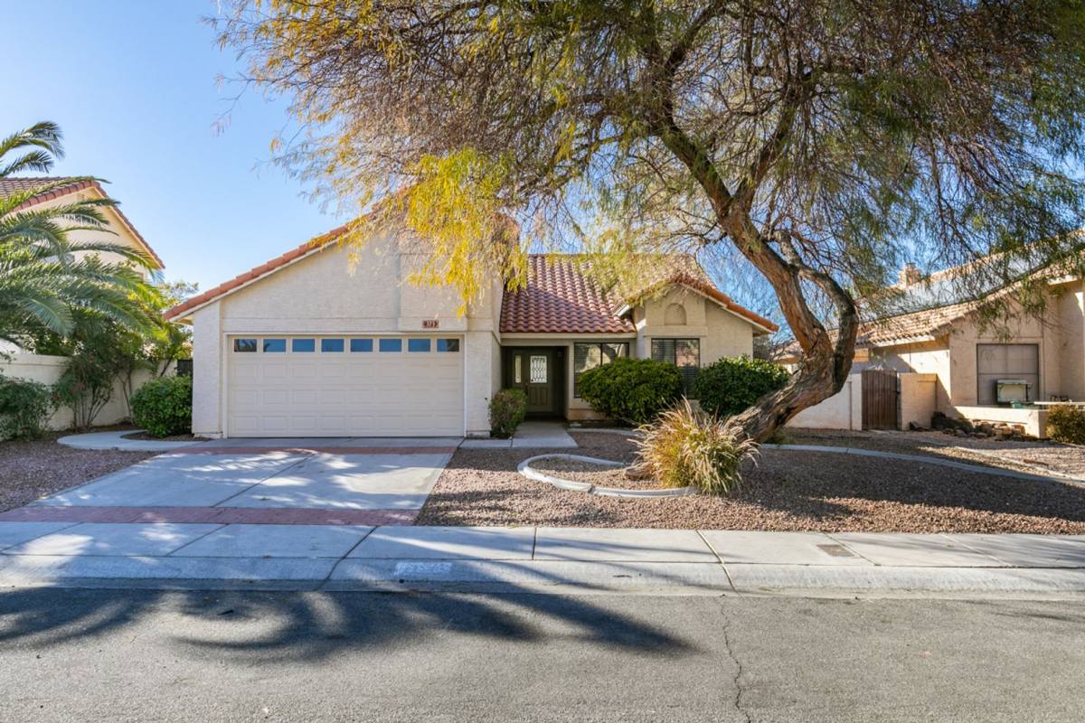 House for rent at 373 Placer Creek Lane, Henderson, NV 89014