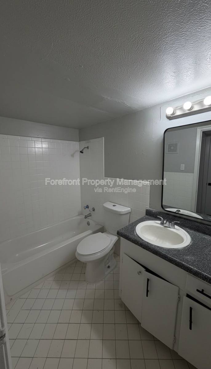 Apartment for rent at 158 De Chantle Rd, San Antonio, TX 78201