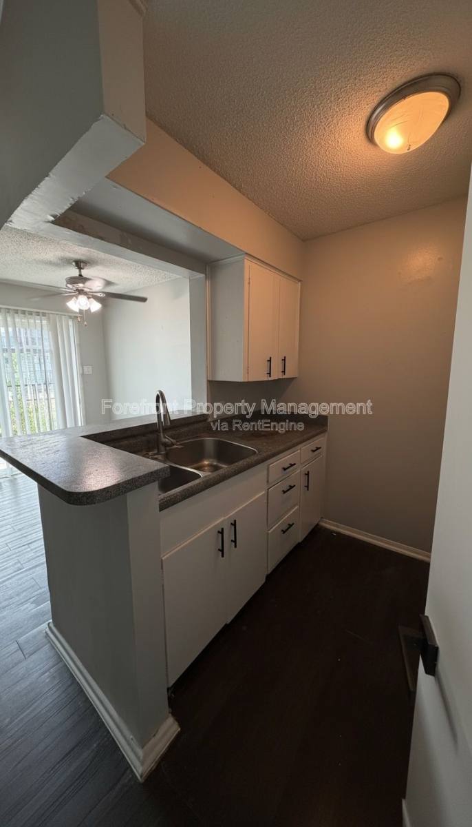 Apartment for rent at 158 De Chantle Rd, San Antonio, TX 78201