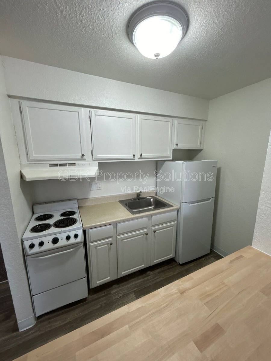 Apartment for rent at 1105 Iron Ave SW, Albuquerque, NM 87102