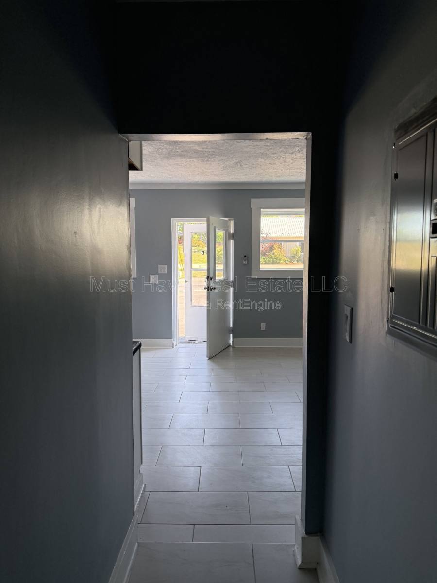 Apartment for rent at 404 W Main St #B, Morganton, NC 28655
