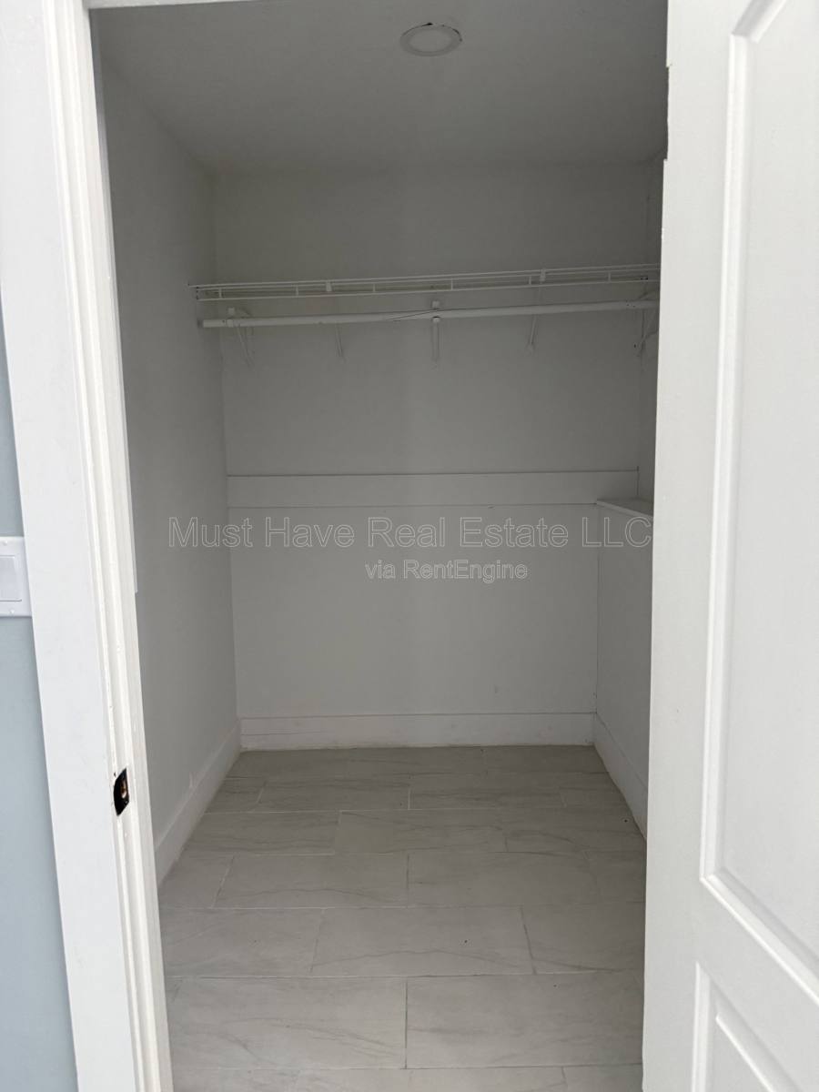 Apartment for rent at 404 W Main St #B, Morganton, NC 28655