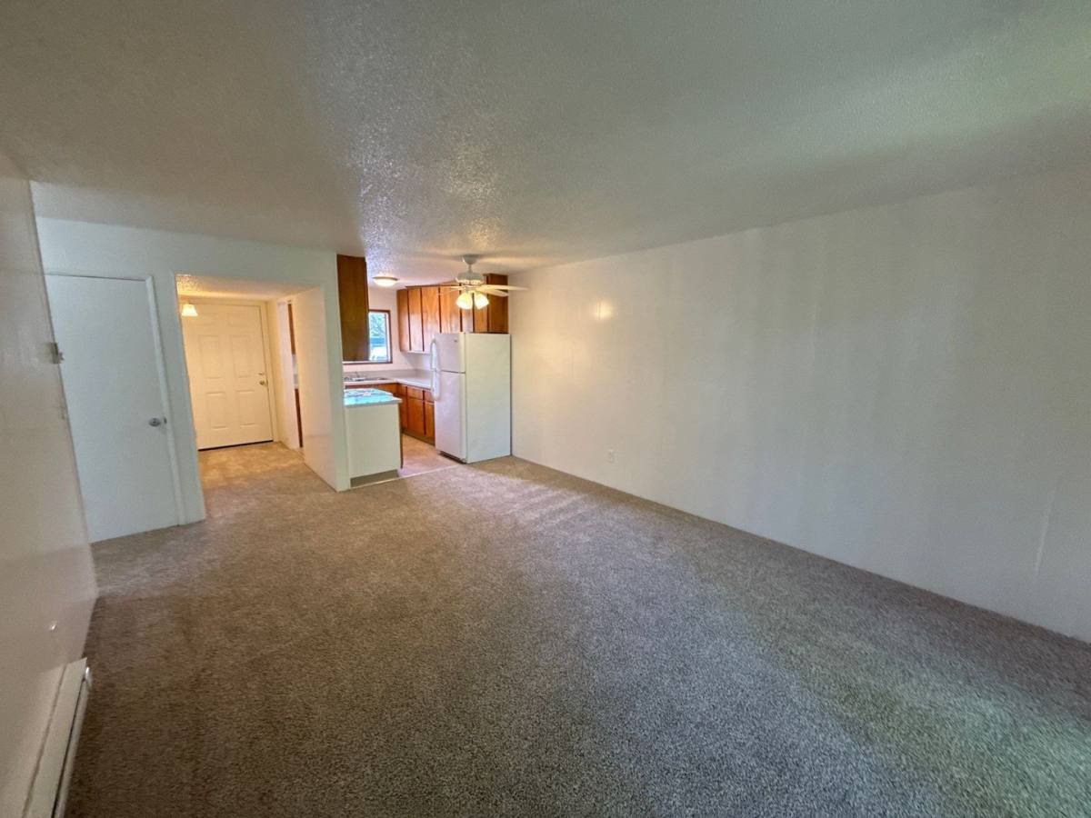 Apartment for rent at 528 SW Levens St #11, Dallas, OR 97338