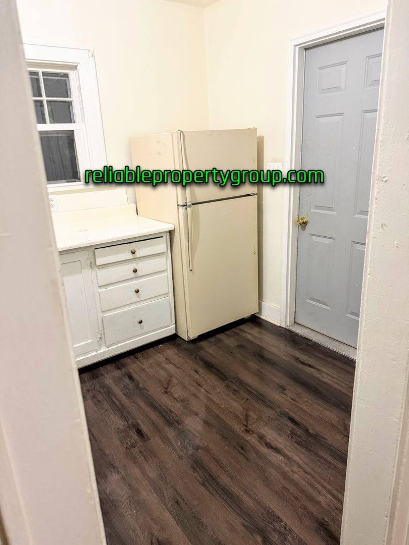 Apartment for rent at 610-612 W 3rd St, Marion, IN 46952