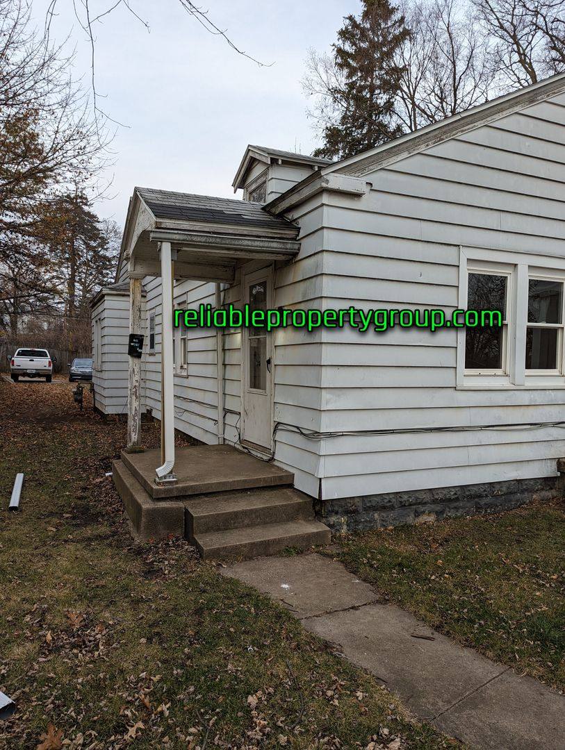 Apartment for rent at 610-612 W 3rd St, Marion, IN 46952