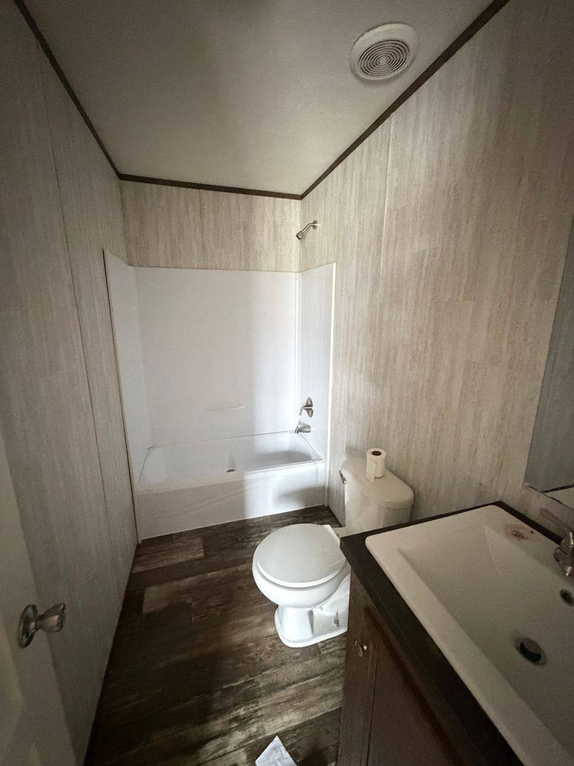 Apartment for rent at 2735 S 14th St, Springfield, IL 62703