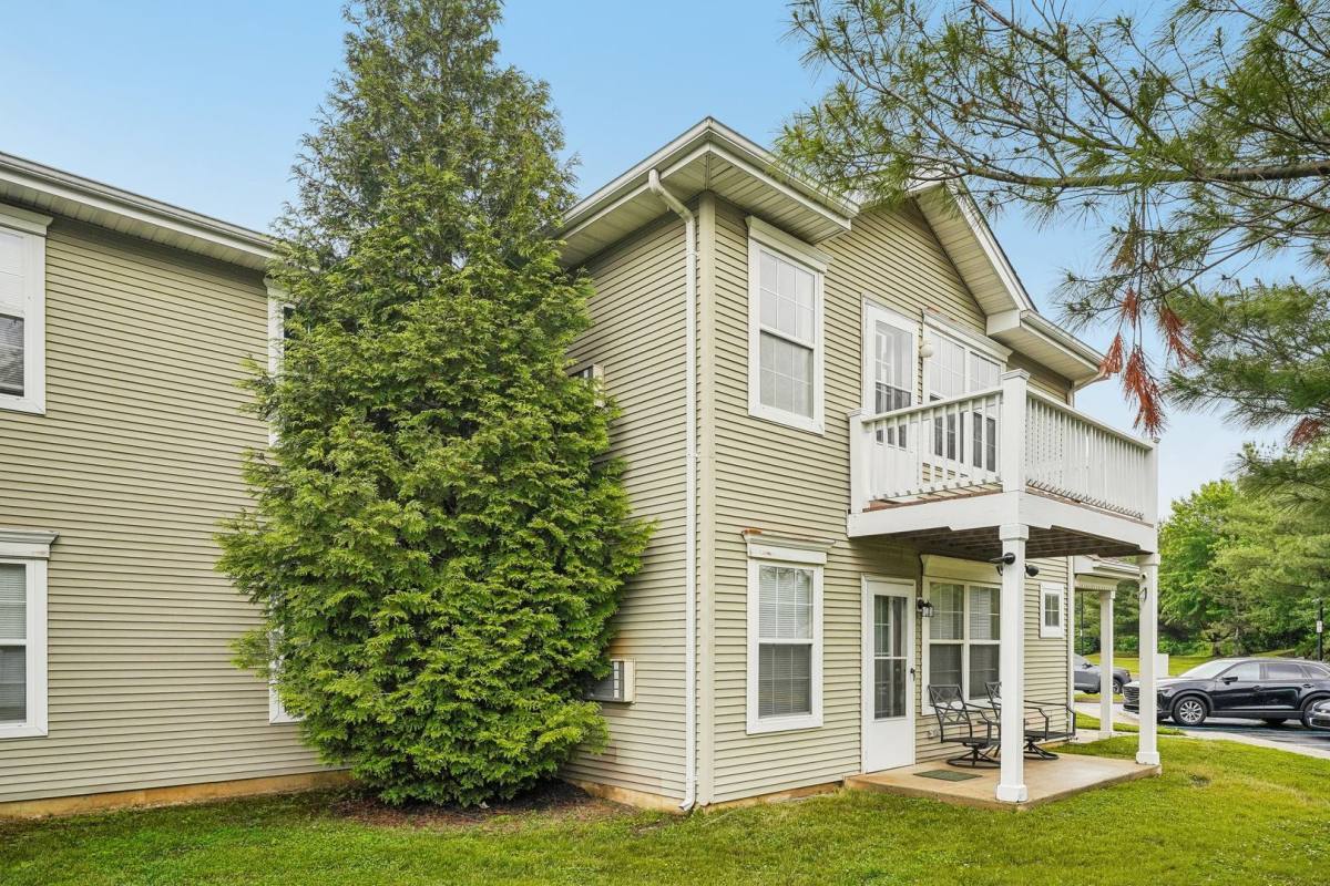 Apartment for rent at 241 Blackwood Barnsboro Rd, Blackwood, NJ 08012