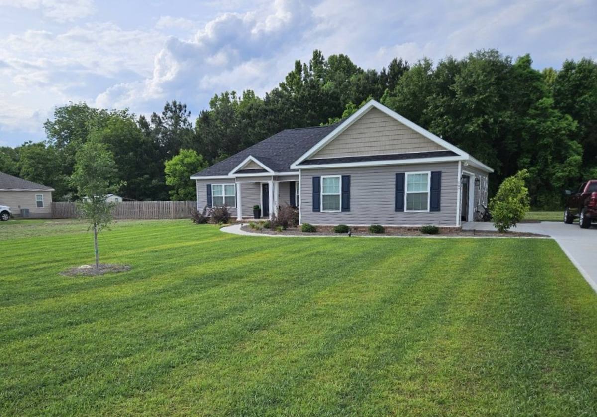 House for rent at 107 Enclave Court, Statesboro, GA 30458