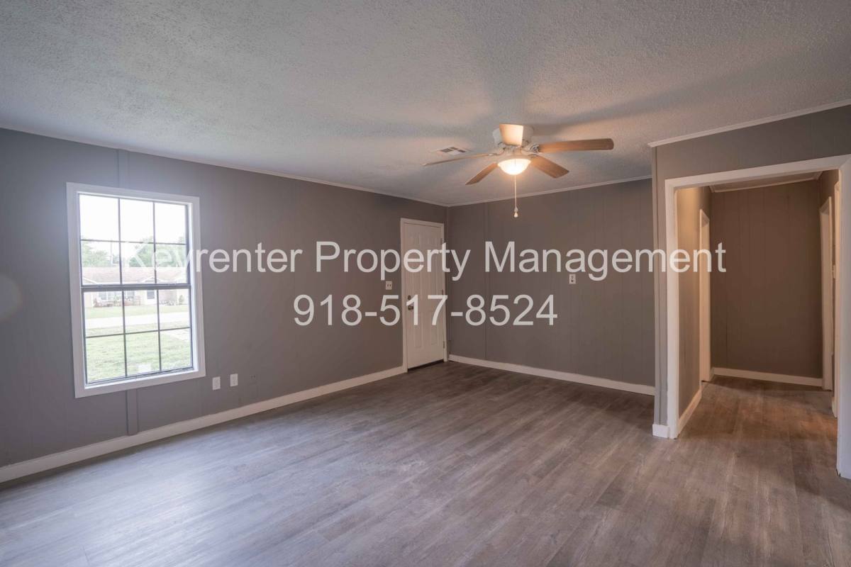 House for rent at 419 E Pine St, Skiatook, OK 74070
