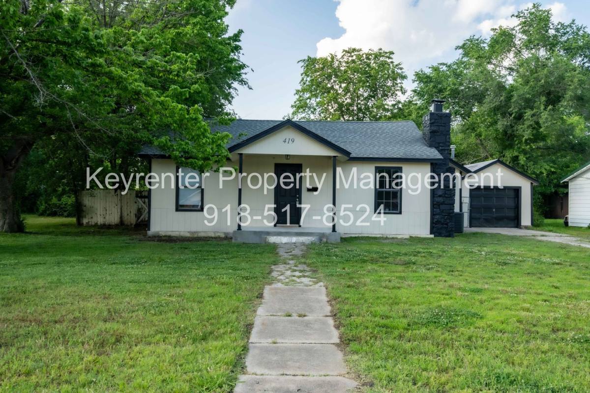 House for rent at 419 E Pine St, Skiatook, OK 74070