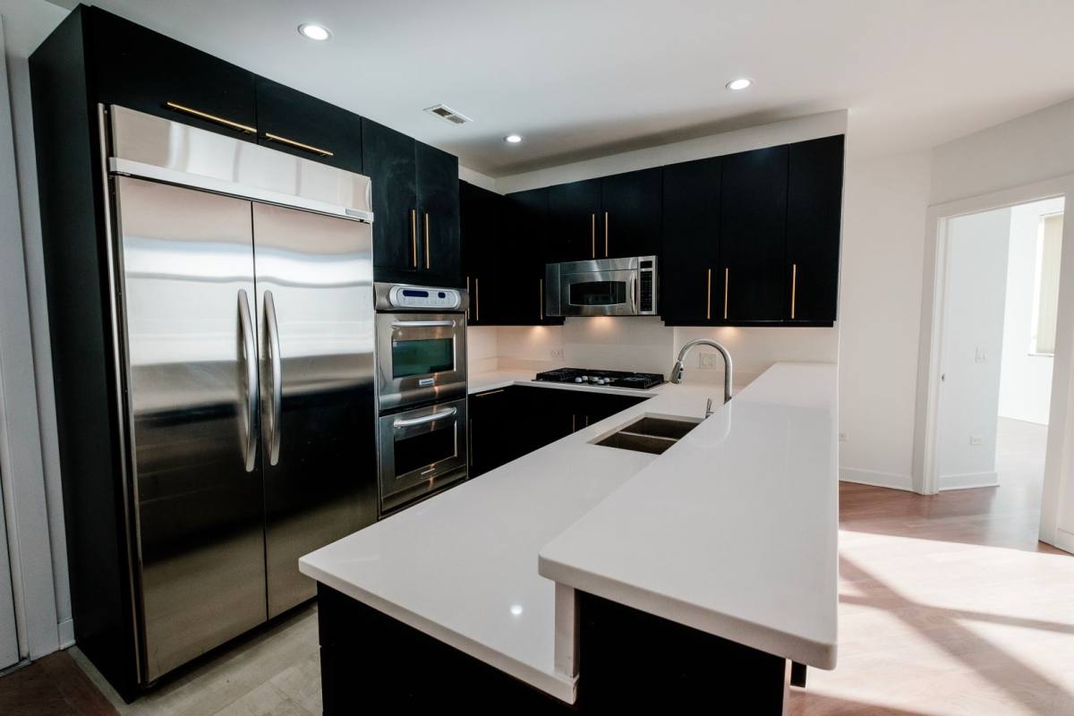 Apartment for rent at 914 W Hubbard St, Chicago, IL 60642