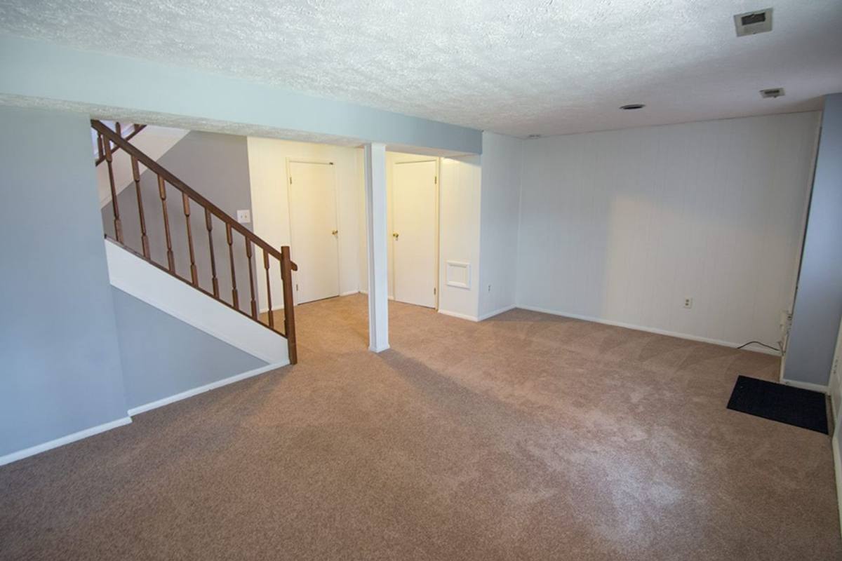 Townhouse for rent at 7821 White Cliff Terrace, Derwood, MD 20855
