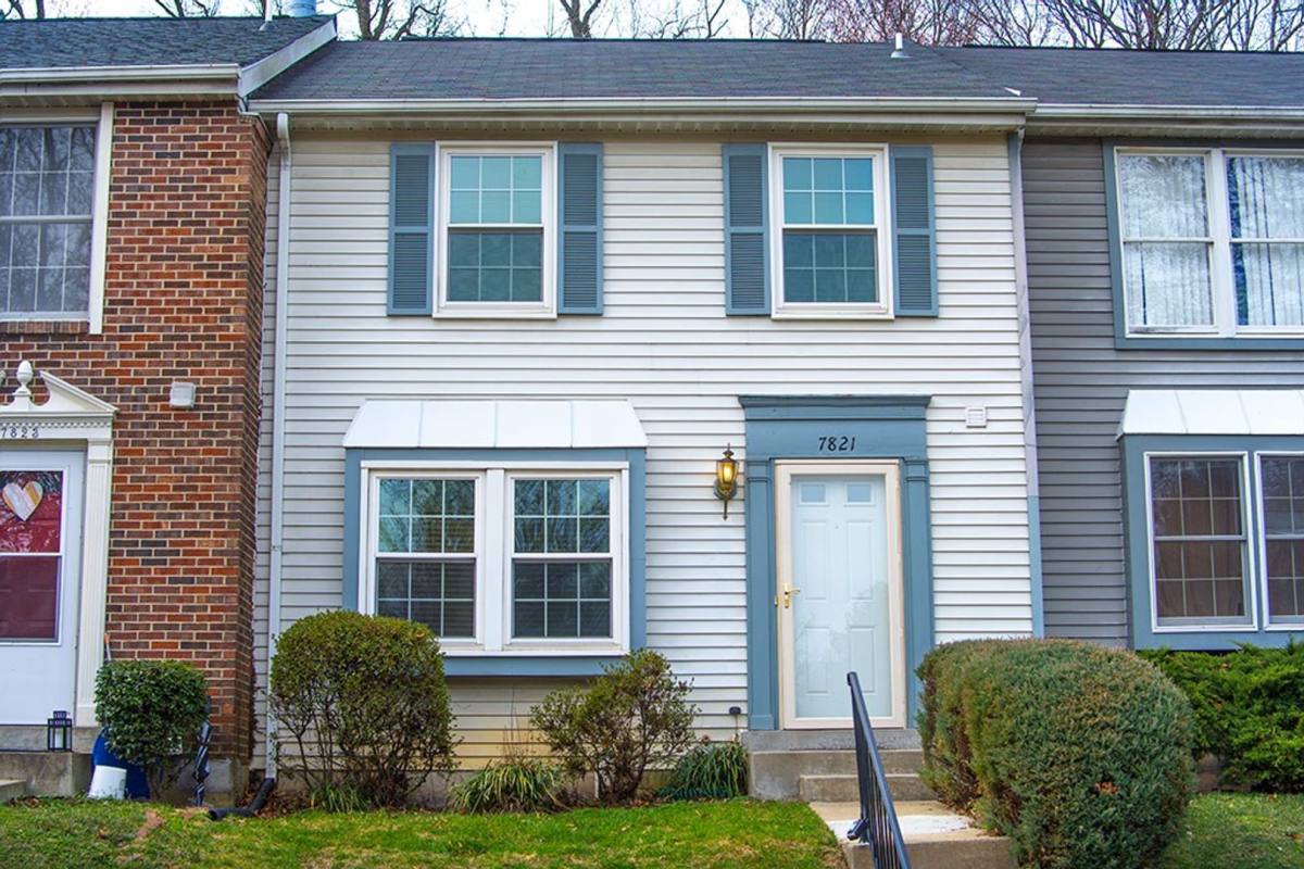 Townhouse for rent at 7821 White Cliff Terrace, Derwood, MD 20855