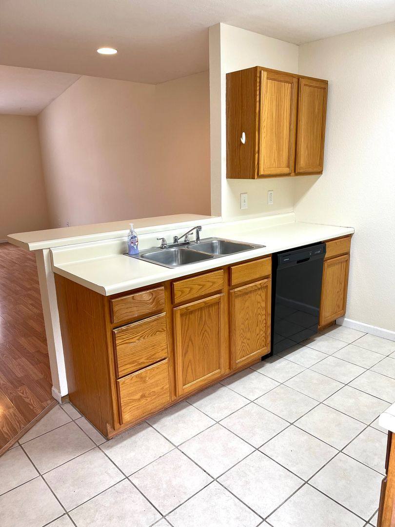 Apartment for rent at 1413-1415 Risen Star Court, Columbia, MO 65202
