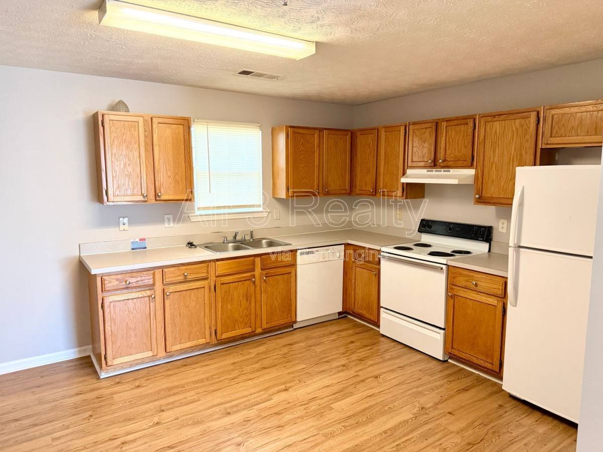 Apartment for rent at 111 W Burke St #C 4, Stockbridge, GA 30281