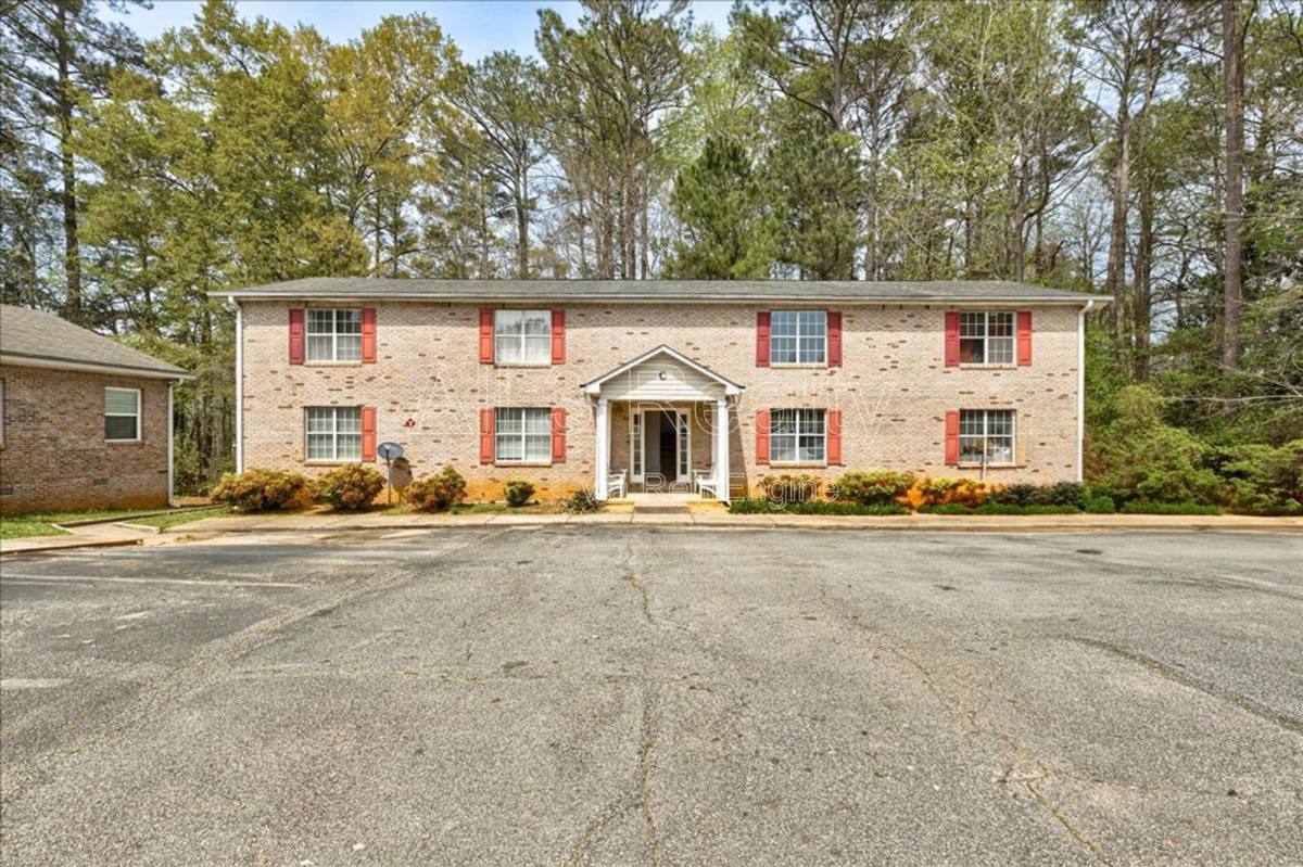 Apartment for rent at 111 W Burke St #C 4, Stockbridge, GA 30281
