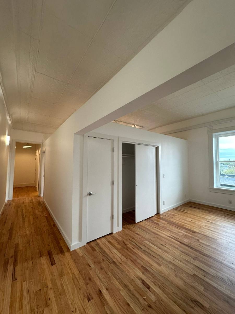 Apartment for rent at 204 W Washington #3B, Monticello, IL 61856