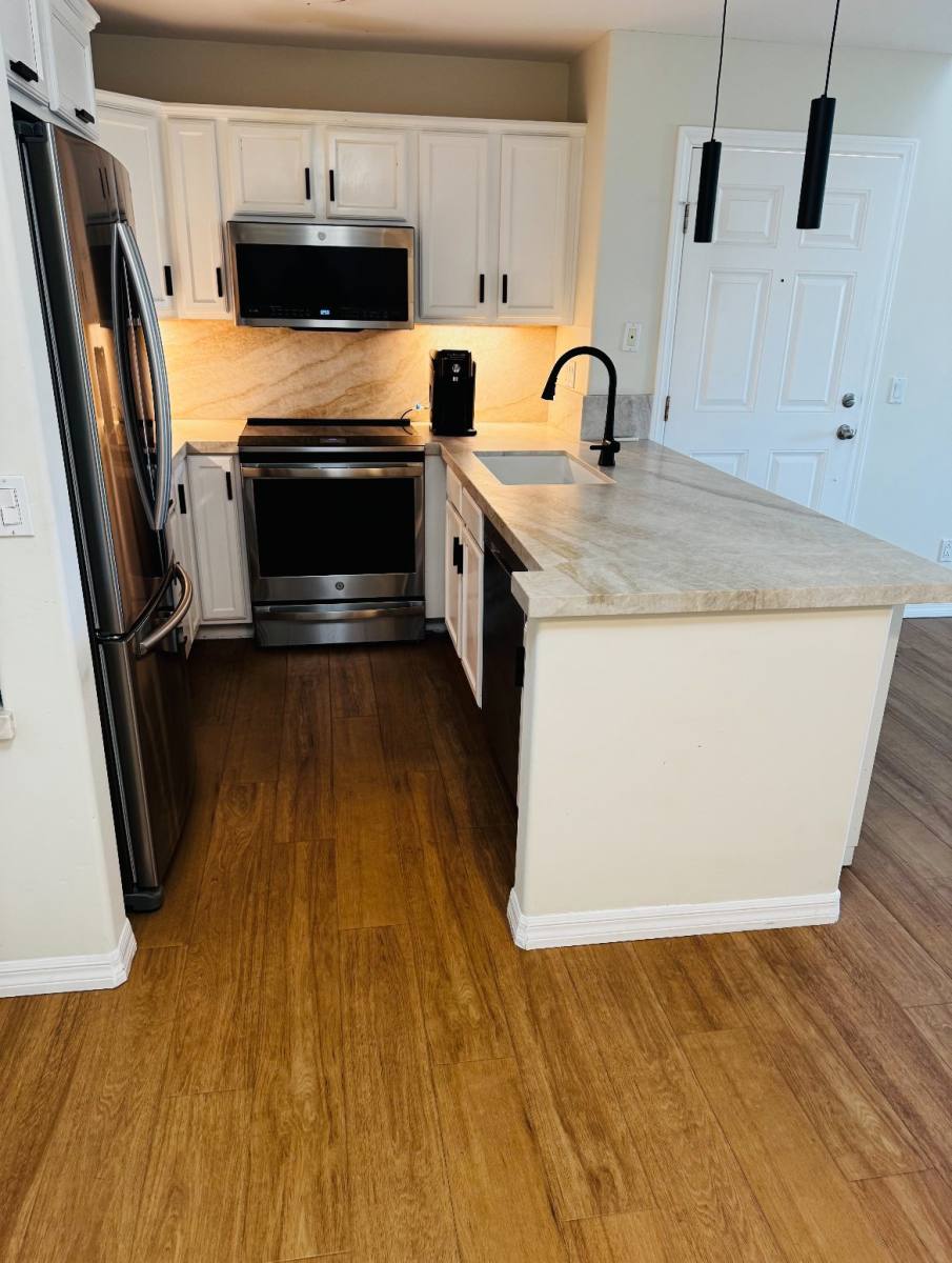 Condo for rent at 5252 Balboa Arms Dr, San Diego, CA 92117
