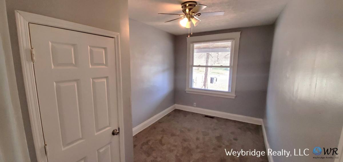 Apartment for rent at 717-719 Elberon Ave, Cincinnati, OH 45205