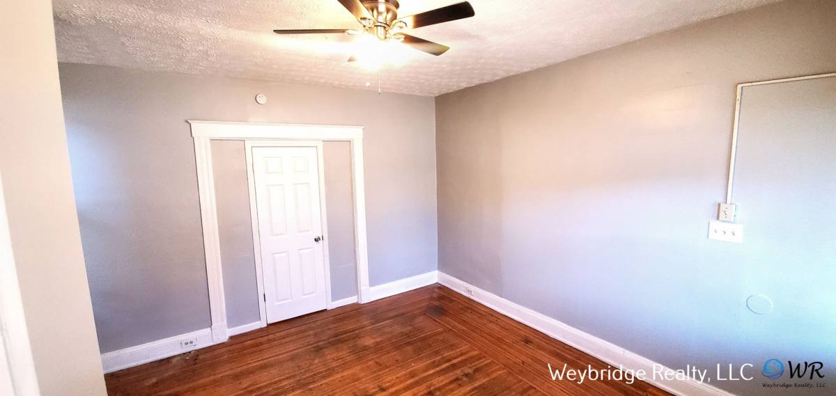 Apartment for rent at 717-719 Elberon Ave, Cincinnati, OH 45205