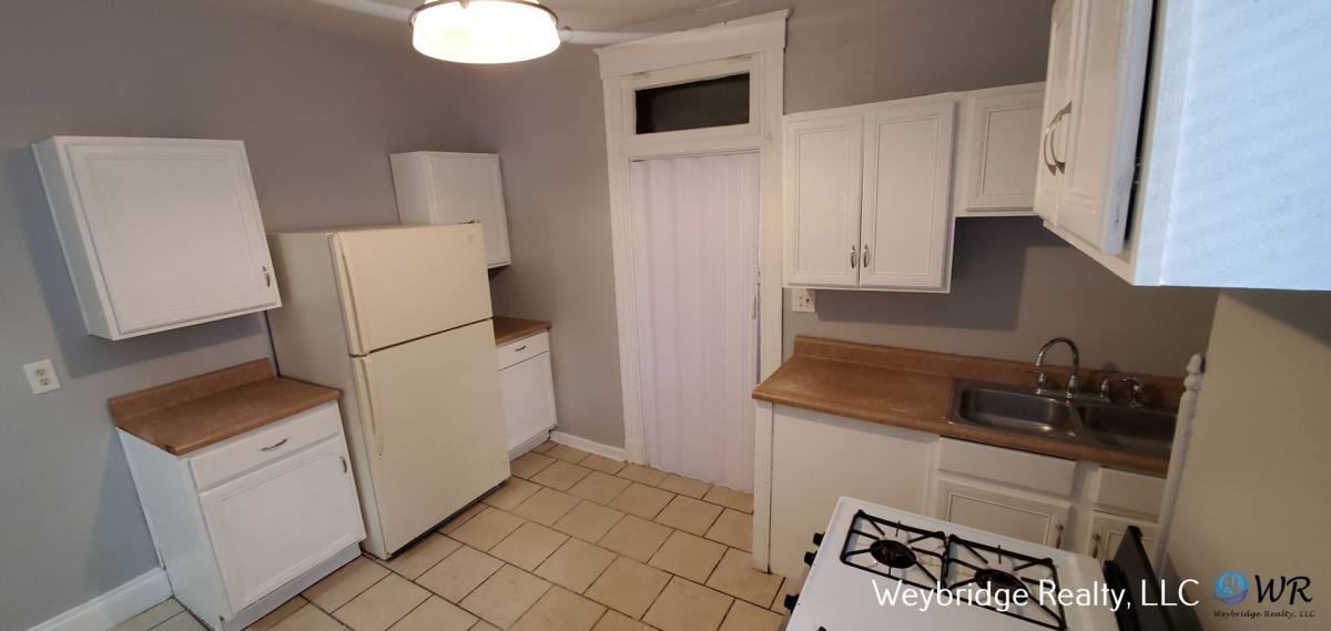 Apartment for rent at 717-719 Elberon Ave, Cincinnati, OH 45205