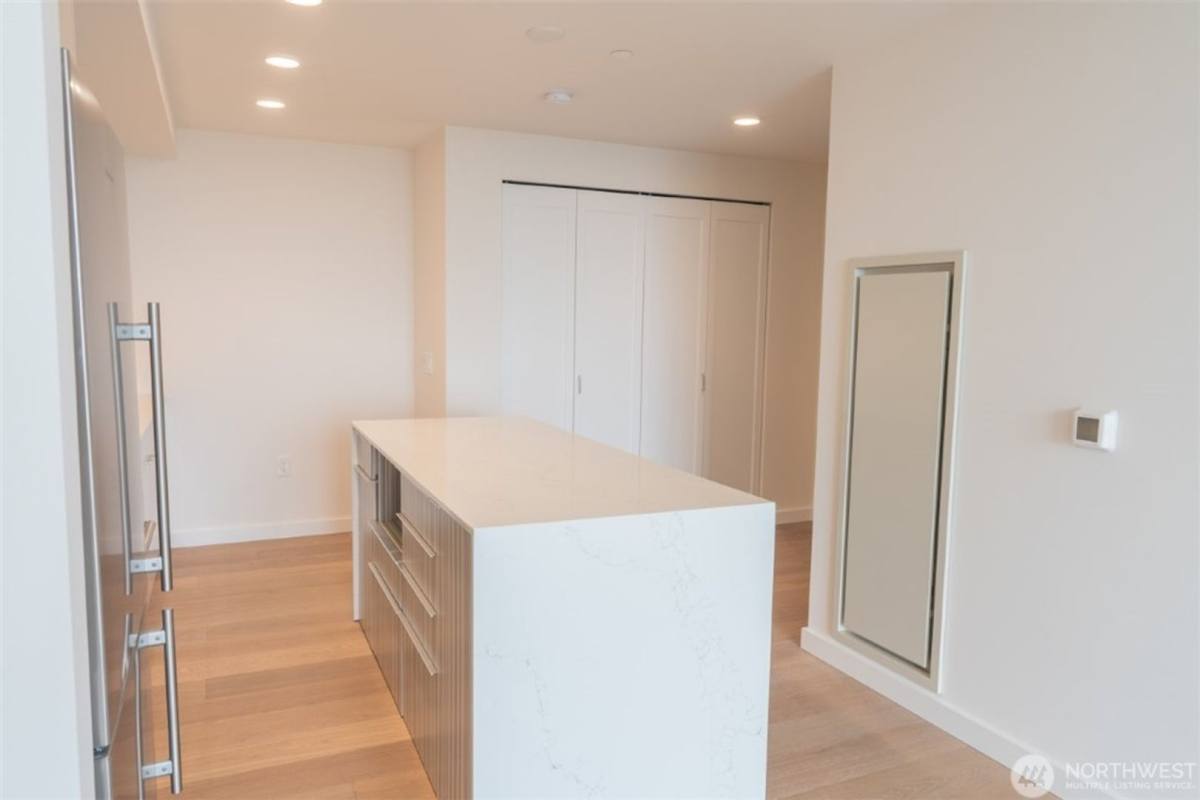 Apartment for rent at 450 S Main St, Seattle, WA 98104