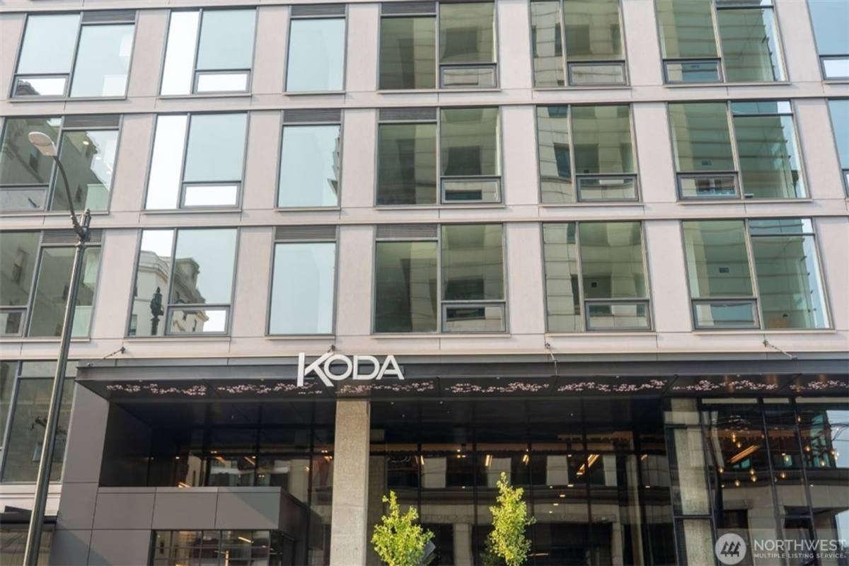 Apartment for rent at 450 S Main St, Seattle, WA 98104