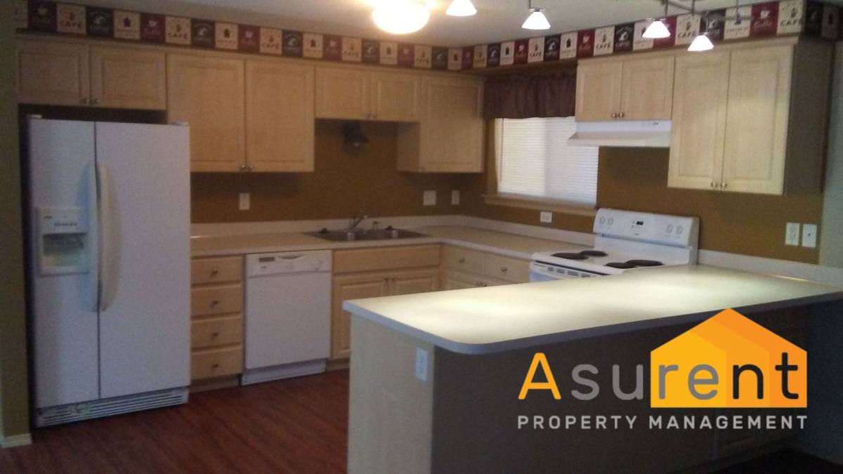House for rent at 1163 2nd Ave, Gold Hill, OR 97525