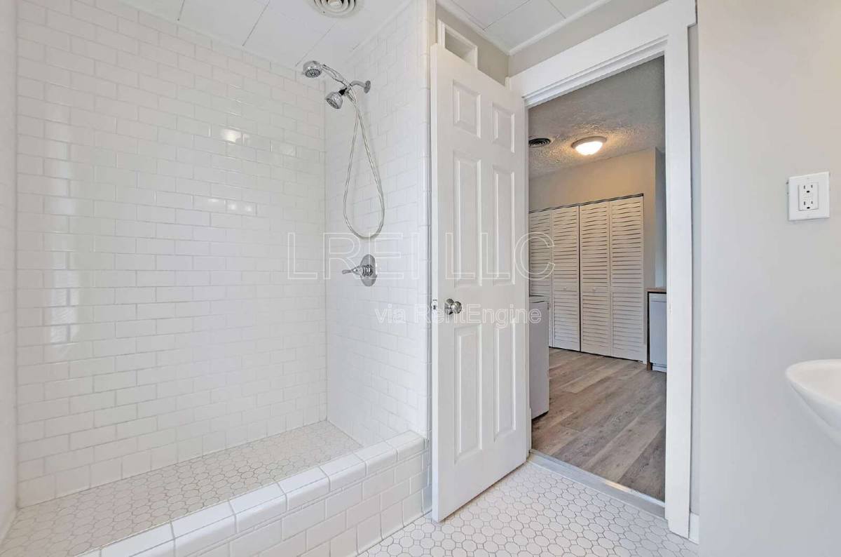 Apartment for rent at 1661 Story Ave #2, Louisville, KY 40206