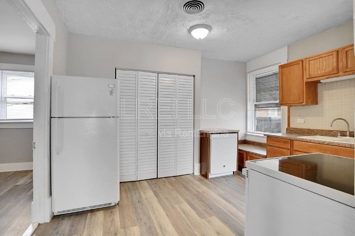 Apartment for rent at 1661 Story Ave #2, Louisville, KY 40206