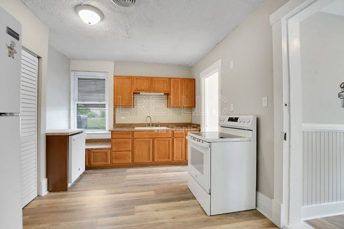 Apartment for rent at 1661 Story Ave #2, Louisville, KY 40206