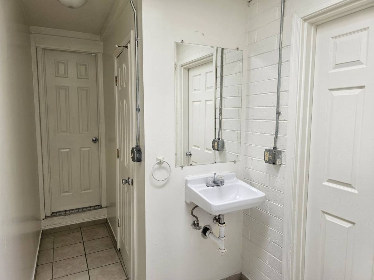 Apartment for rent at 3441 N Mountain Ave #GUEST, Tucson, AZ 85719