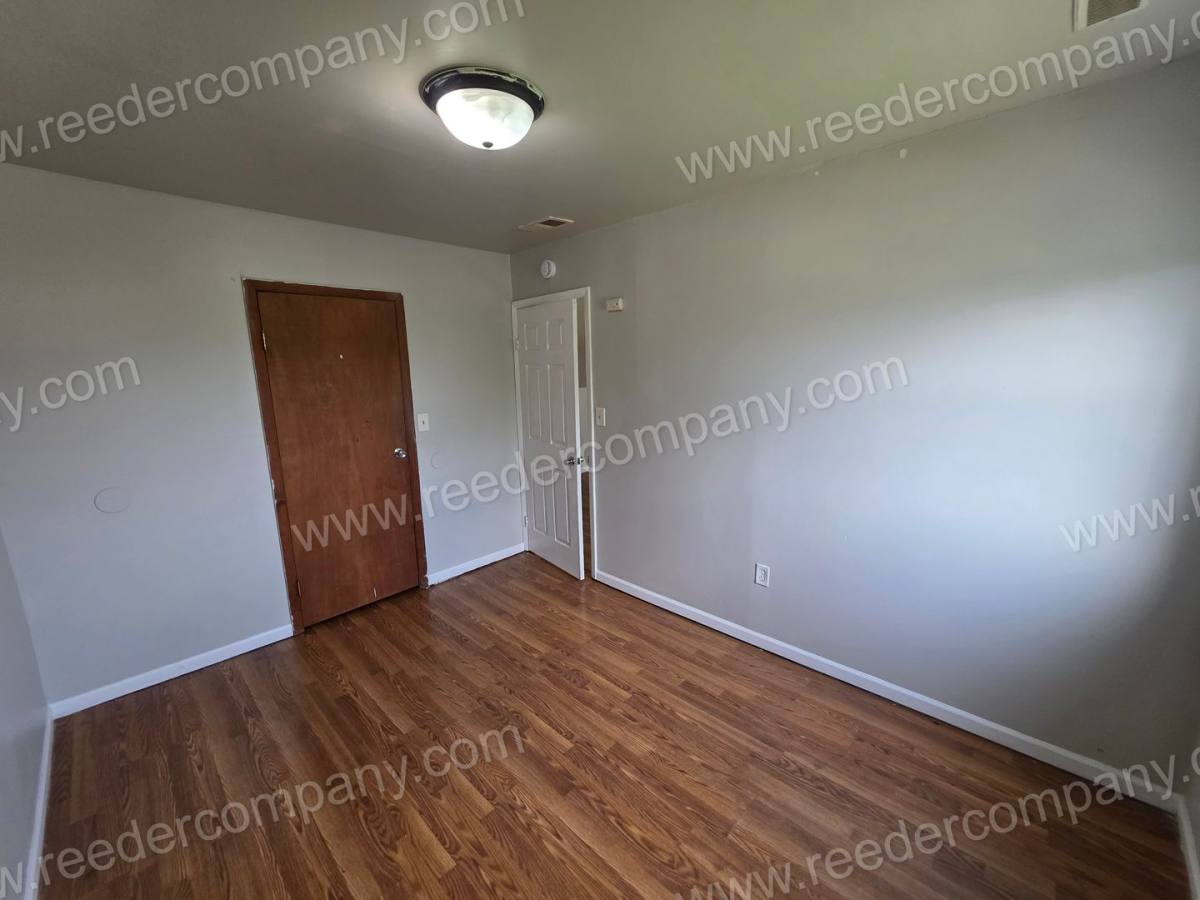 Apartment for rent at 3934 Carey St, East Chicago, IN 46312