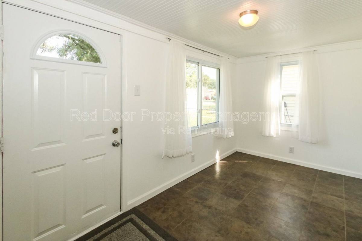 House for rent at 1723 Broad Ripple Ave, Indianapolis, IN 46220