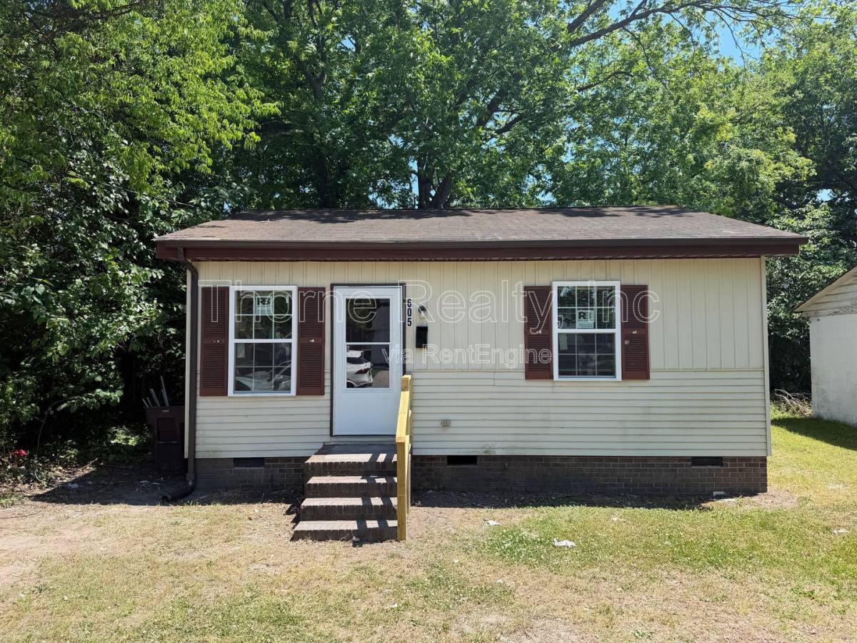 House for rent at 605 E Wilson St, Tarboro, NC 27886
