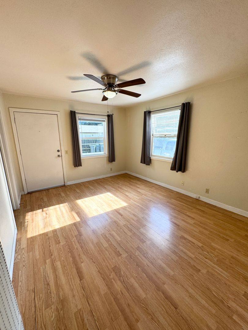 Apartment for rent at 461 Walnut St, West Sacramento, CA 95691
