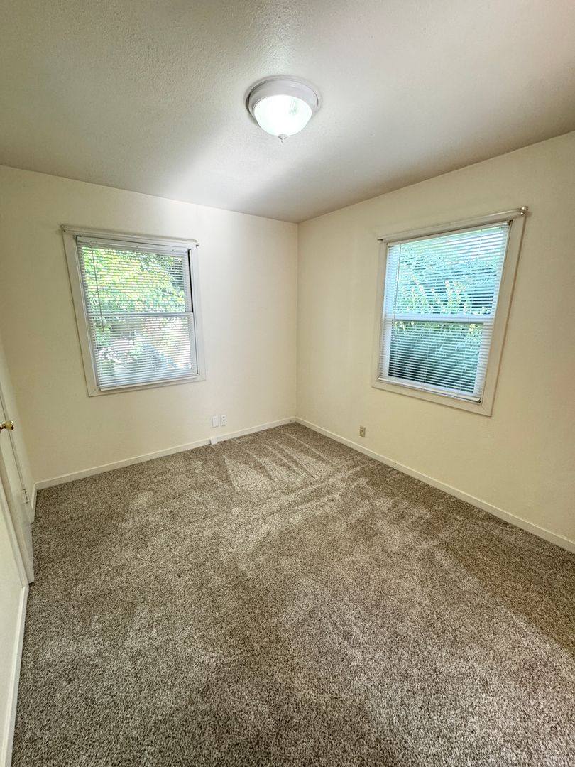 Apartment for rent at 461 Walnut St, West Sacramento, CA 95691