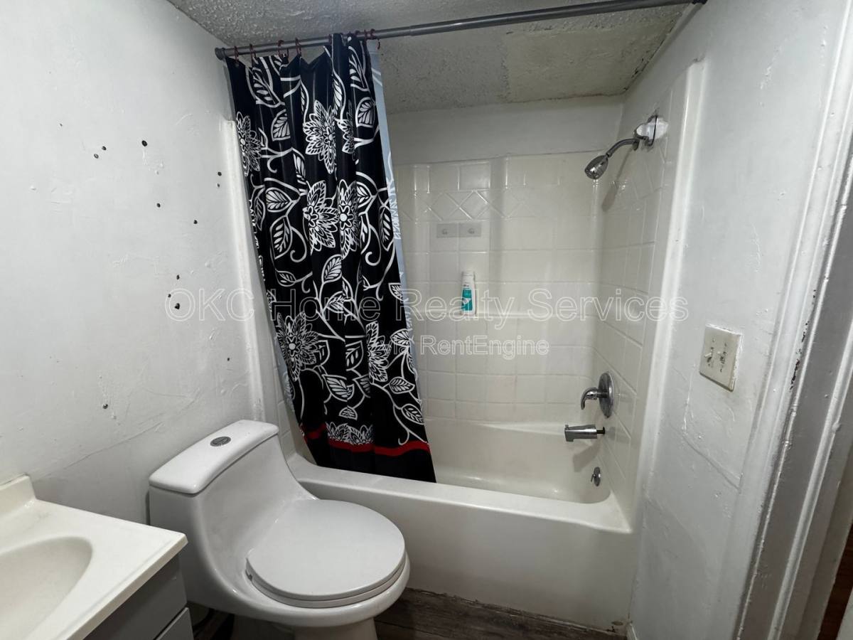 Apartment for rent at 2502 NW 35th St #3S, Oklahoma City, OK 73112