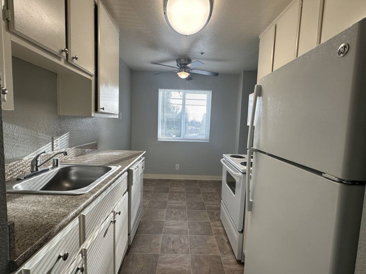 Apartment for rent at 29536 Dixon St, Hayward, CA 94544