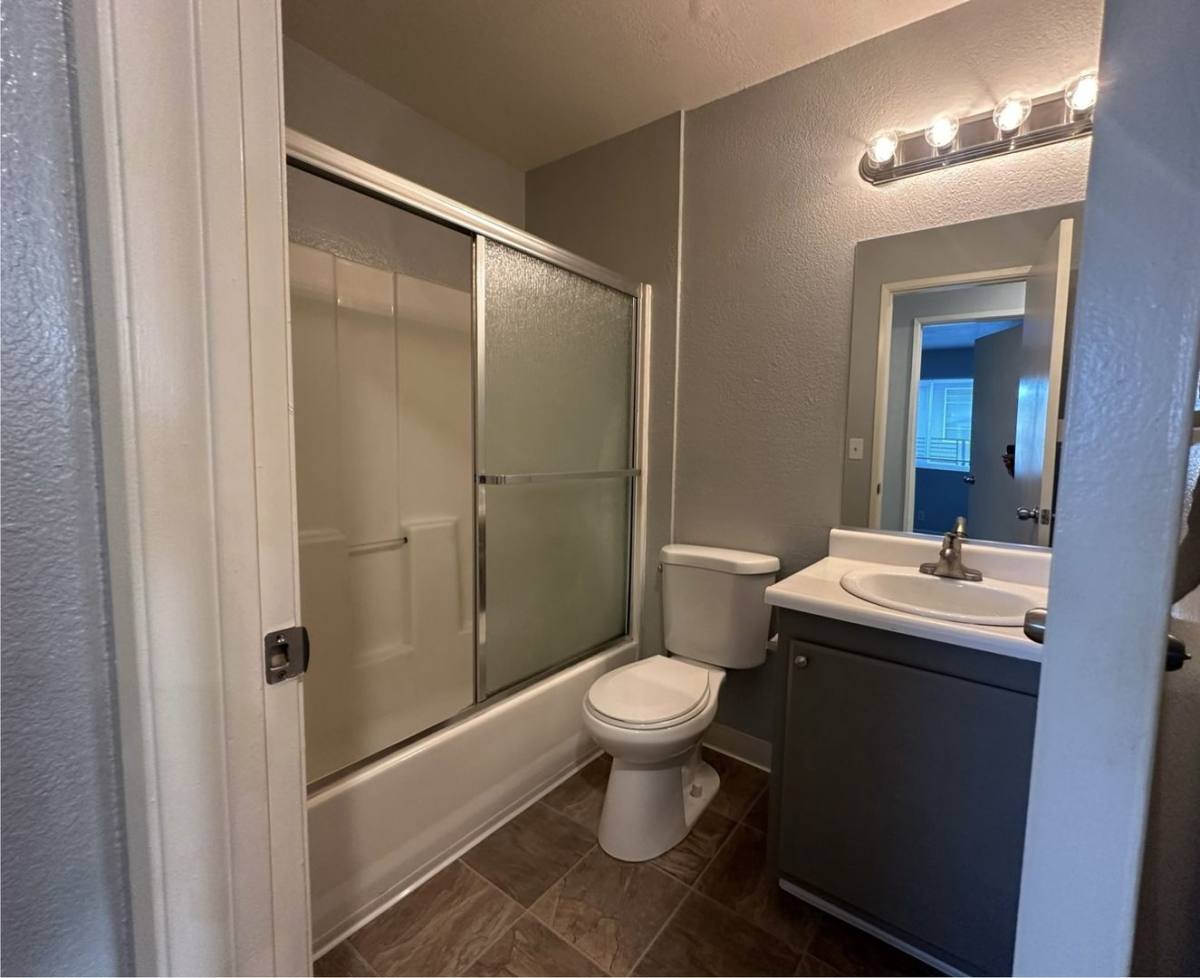 Apartment for rent at 29536 Dixon St, Hayward, CA 94544