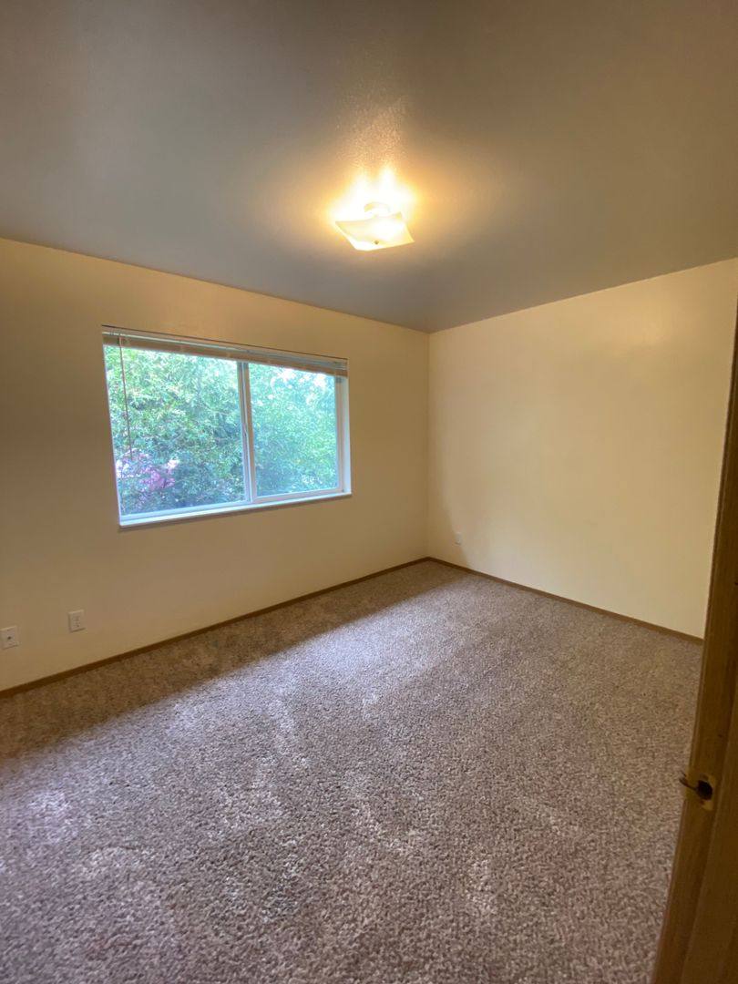 Apartment for rent at 855-875 Concord St NE, Salem, OR 97301