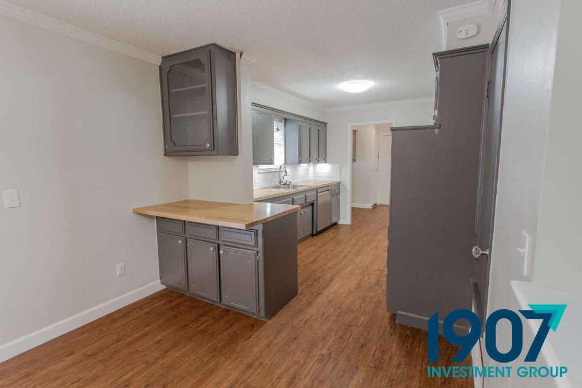 House for rent at 1201 Kings Court, Oklahoma City, OK 73160