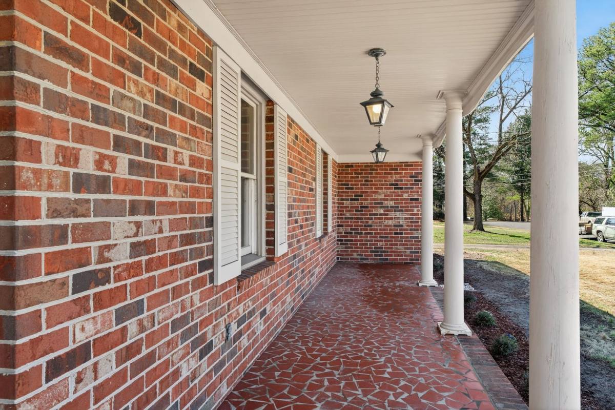 House for rent at 2305 Lakewood Lane, Chesapeake, VA 23321