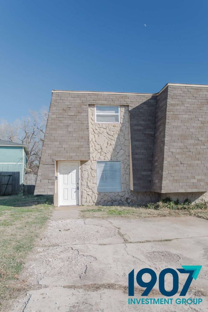 Townhouse for rent at 611 Sinclair Dr, Norman, OK 73071